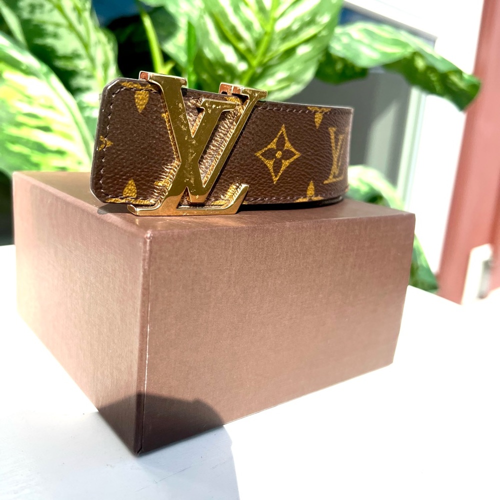 AUTHENTIC Louis Vuitton Mens Belt - Monogram LV Initials